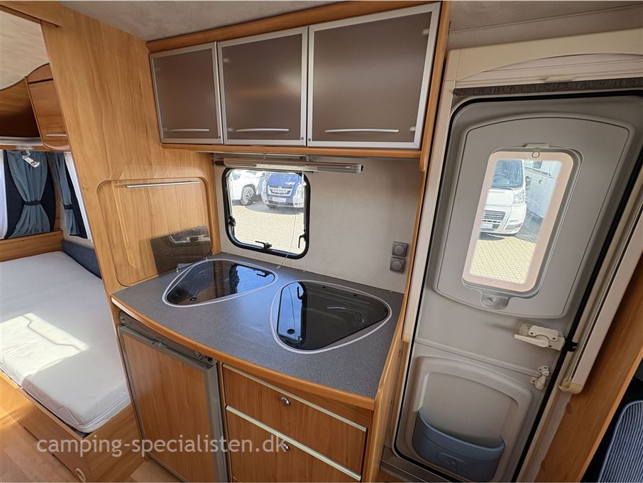 Adria Adora 472 LU Enkeltsenge